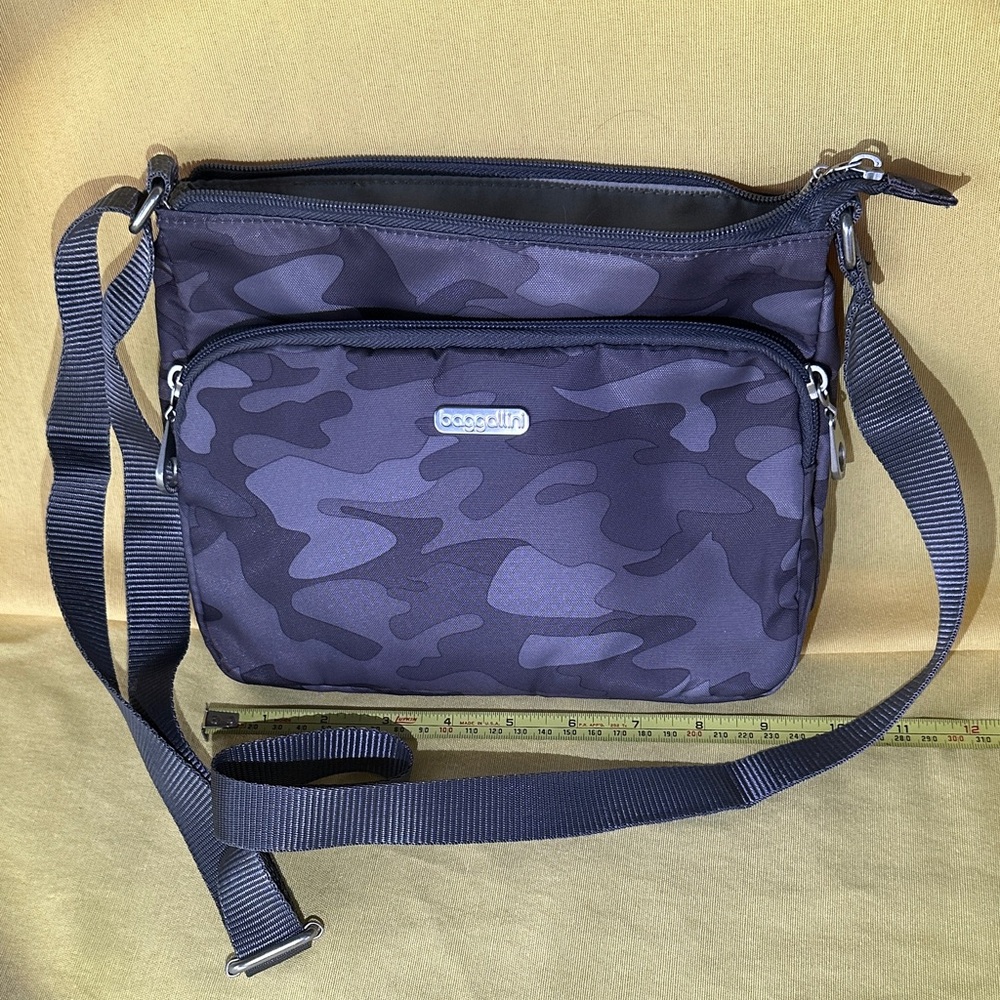 Baggallini Dark Grey Camouflage Bag